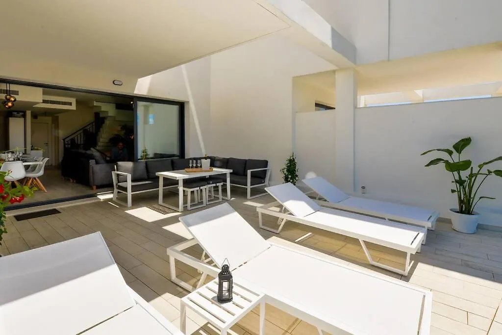 New Modern House With Private Pool Villa Manilva